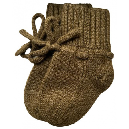 merino wol booties olive green. baby slofjes in het groen.